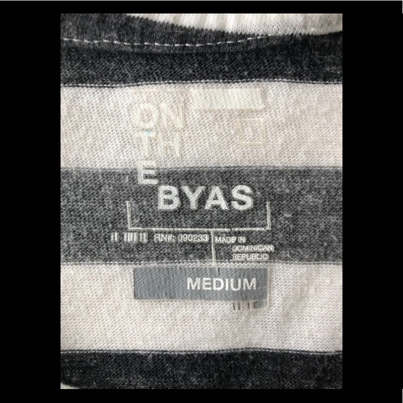 On The Byas T-shirt Striped in Grey Scale - Picture 4 of 4